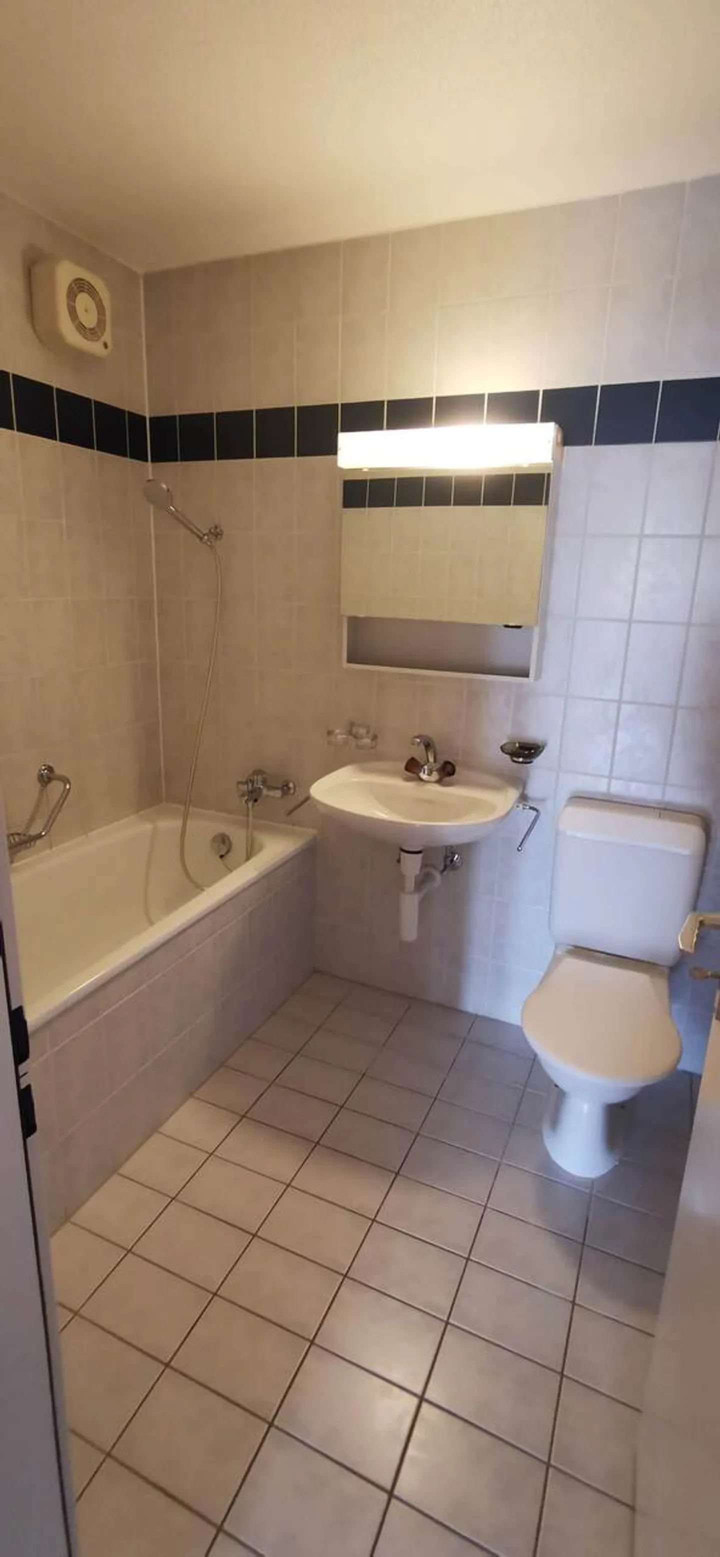 Apartment Yverdon-les-Bains - 3.5 rooms - Photo 9 of 12