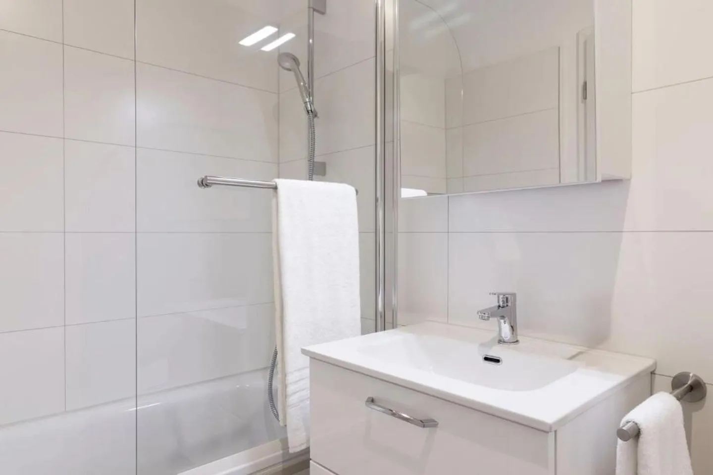 Homenhancement - 2.5-Zi.-Whg möbliert, 1-bedroom Delux furnished - Photo 4 of 4