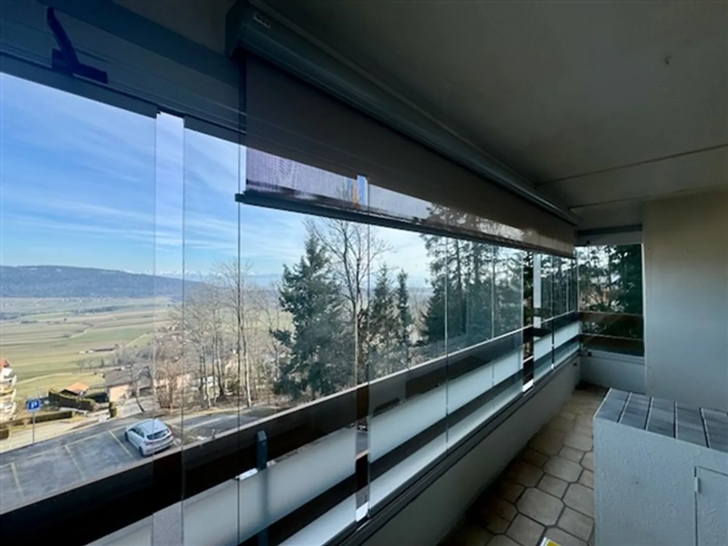 Exclusivity Renovated 4.5 Rooms with Stunning View of Val-de-Ruz - Photo 3 of 13