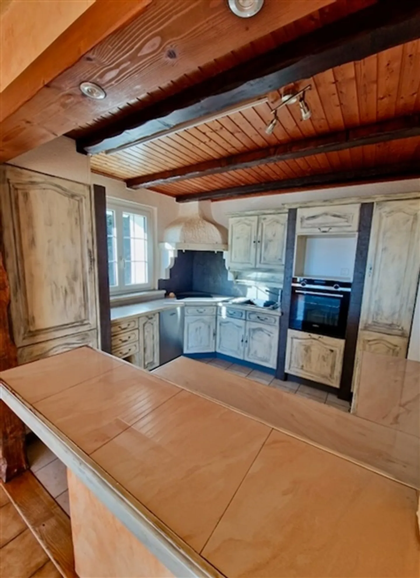 Exclusivity Renovated 4.5 Rooms with Stunning View of Val-de-Ruz - Photo 7 of 13