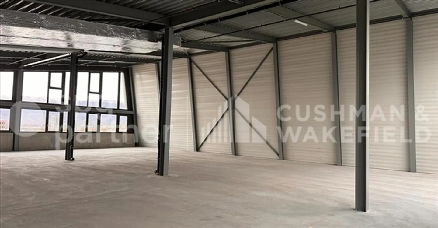 Espaces industriels et commerciaux - Photo 1 sur 11