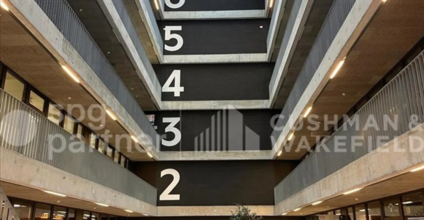 Espaces industriels et commerciaux - Photo 2 sur 11