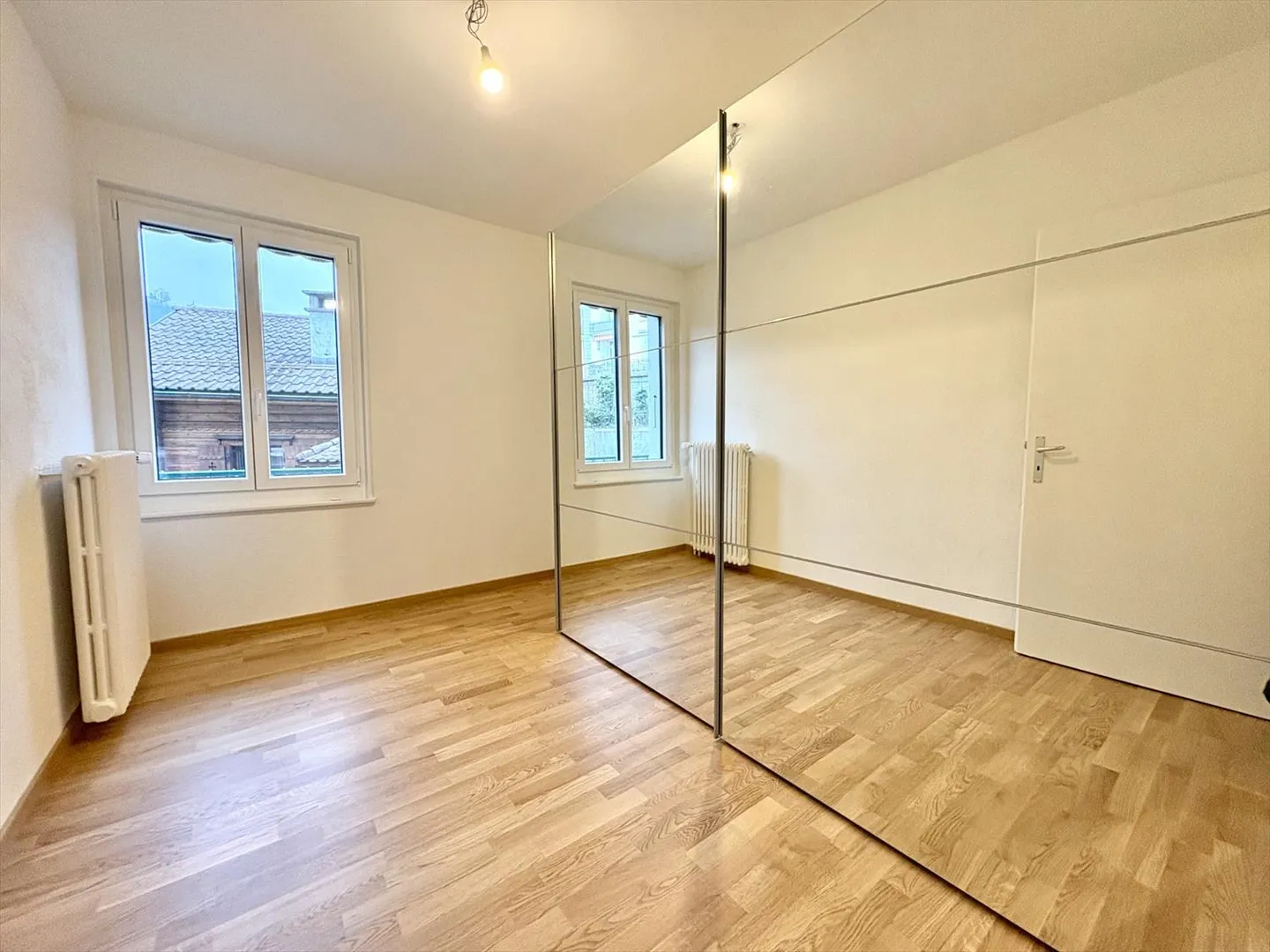 In affitto - Appartamento 4,5 locali al 2° piano a Montreux - Foto 5 di 9