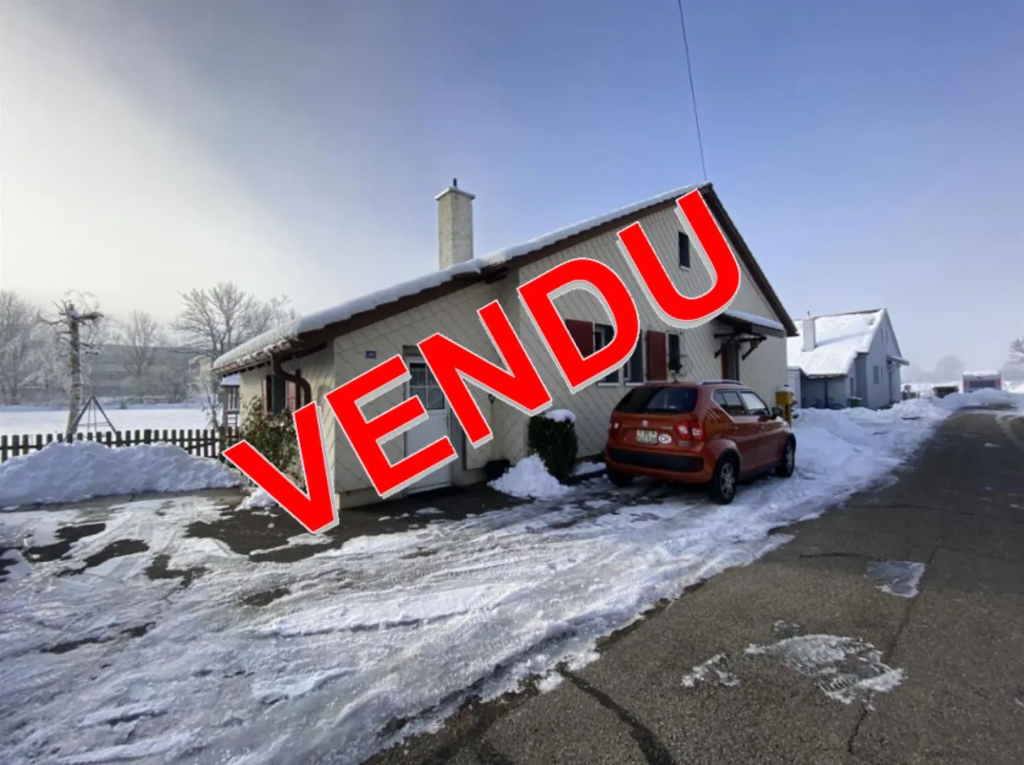 Single house for sale - Photo 1 of 12