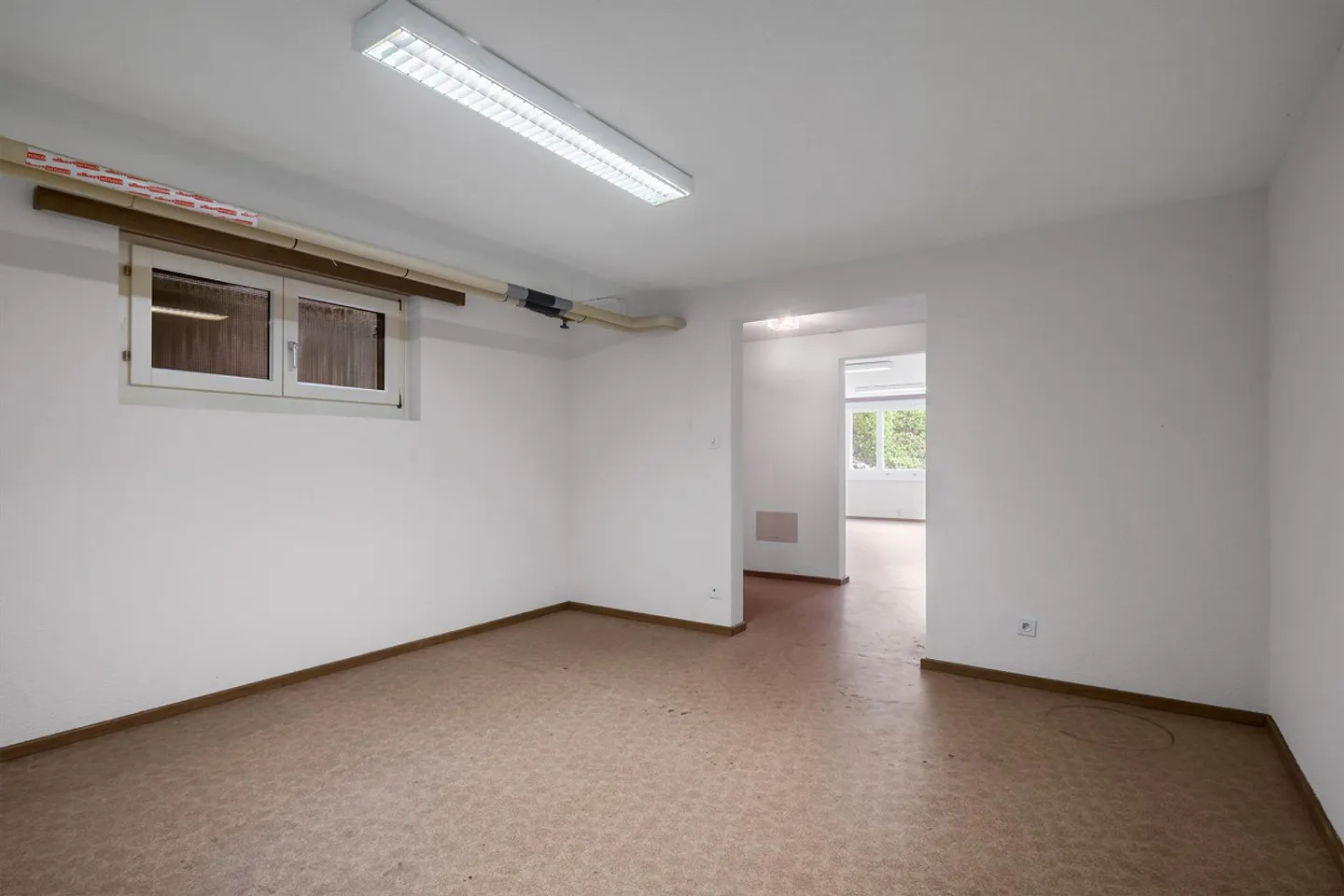 Edificio ad uso misto in affitto - Foto 8 di 10