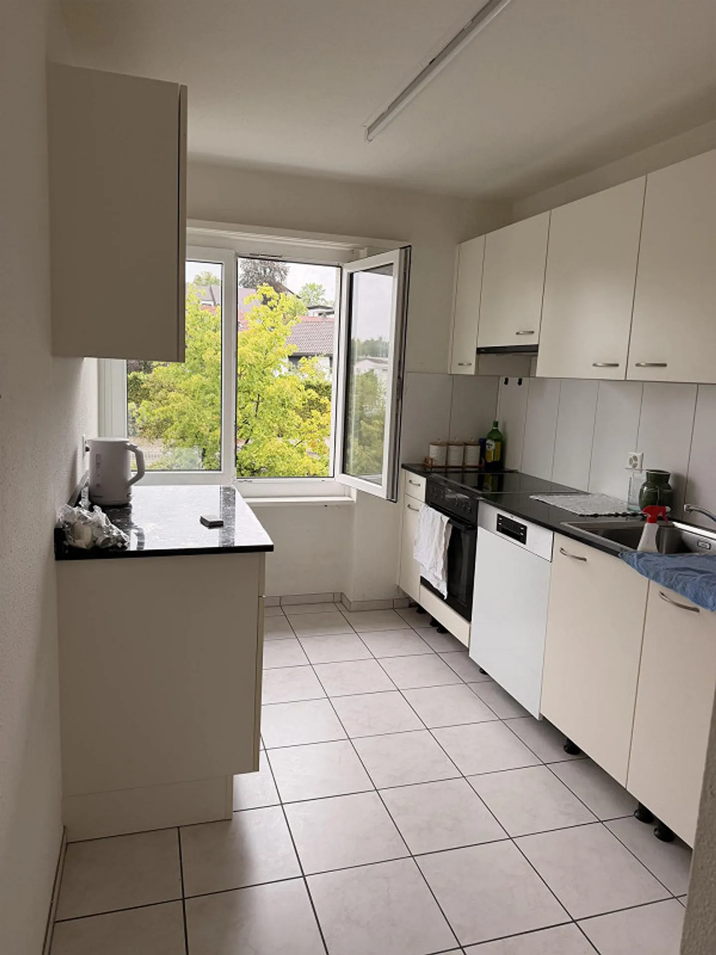 Geräumige Wohnung mit Balkon - Foto 9 von 9