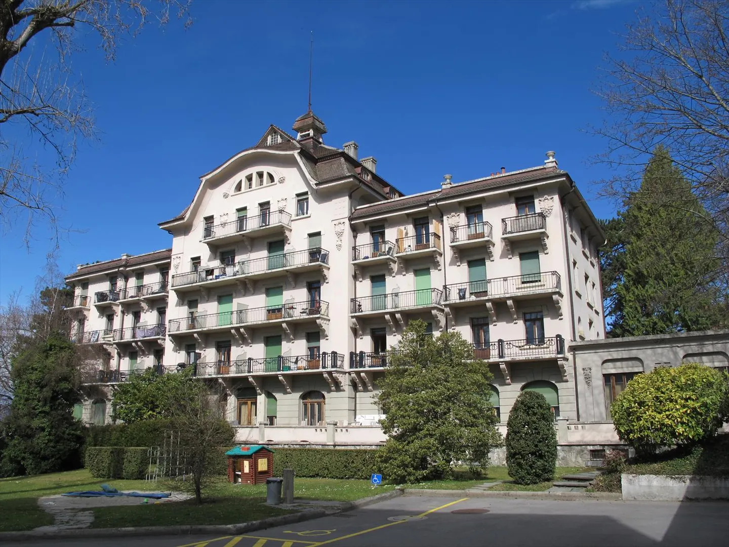 Room 1 piece - Photo 1 of 1