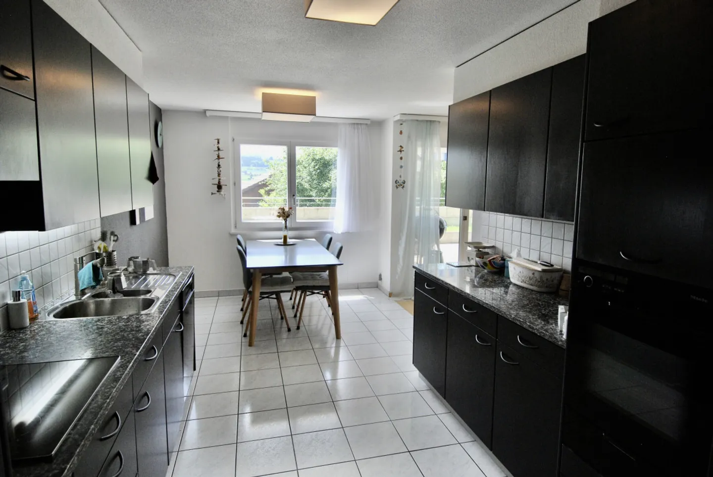 Beautiful 5.5-room apartment with garden and view of the Fribourg Alps - Photo 6 of 14