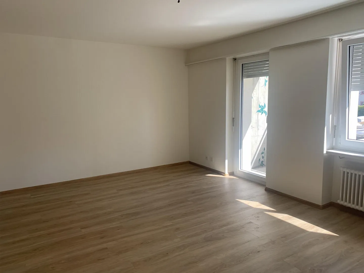 Perfect for Singles - Photo 4 of 6