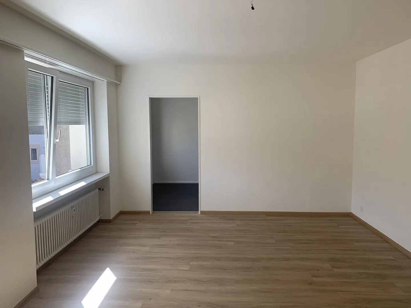 Perfect for Singles - Photo 5 of 6