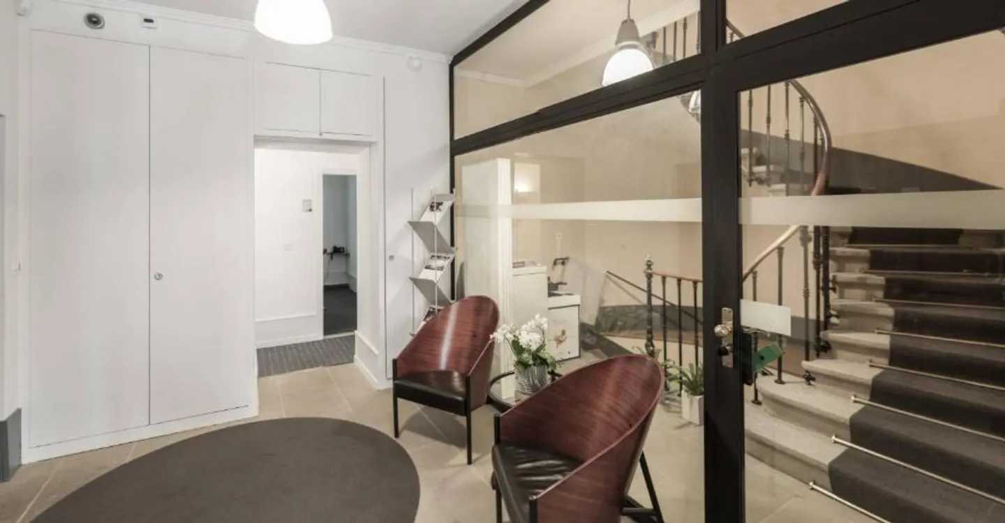 SPLENDID OFFICE SPACE IN A PRESTIGIOUS NEIGHBORHOOD - Photo 3 of 12