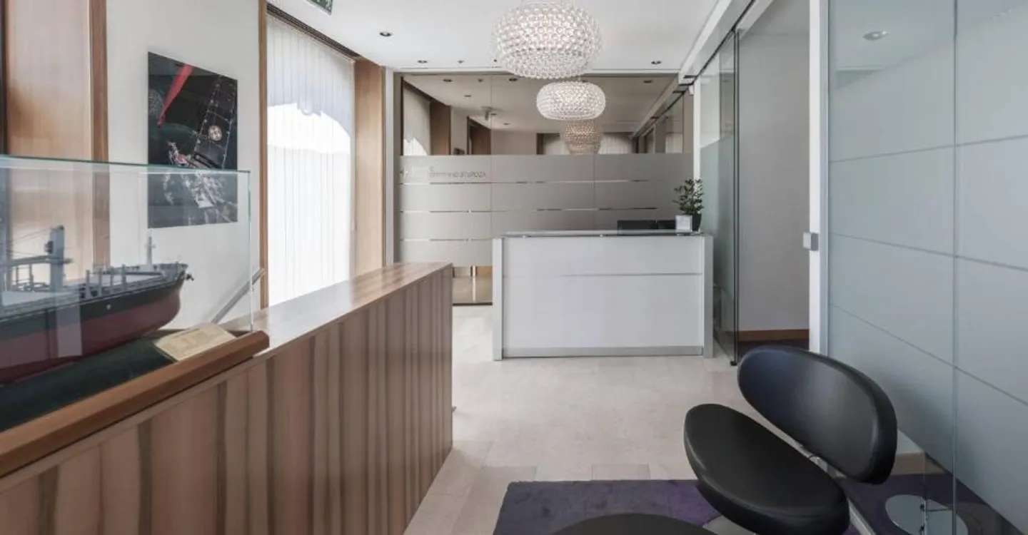 SPLENDID OFFICE SPACE IN A PRESTIGIOUS NEIGHBORHOOD - Photo 12 of 12