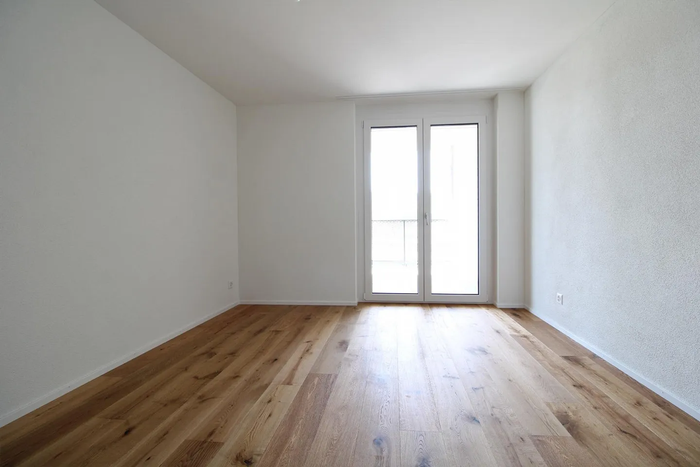 Moderne 2.5-Zimmer-Wohnung in Berg - Foto 6 von 7