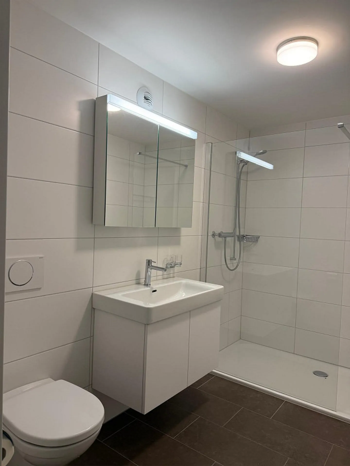 Appartement moderne de 2.5 pièces à Zollikofen - Nouvelle construction avec balcon et ... - Photo 3 sur 9