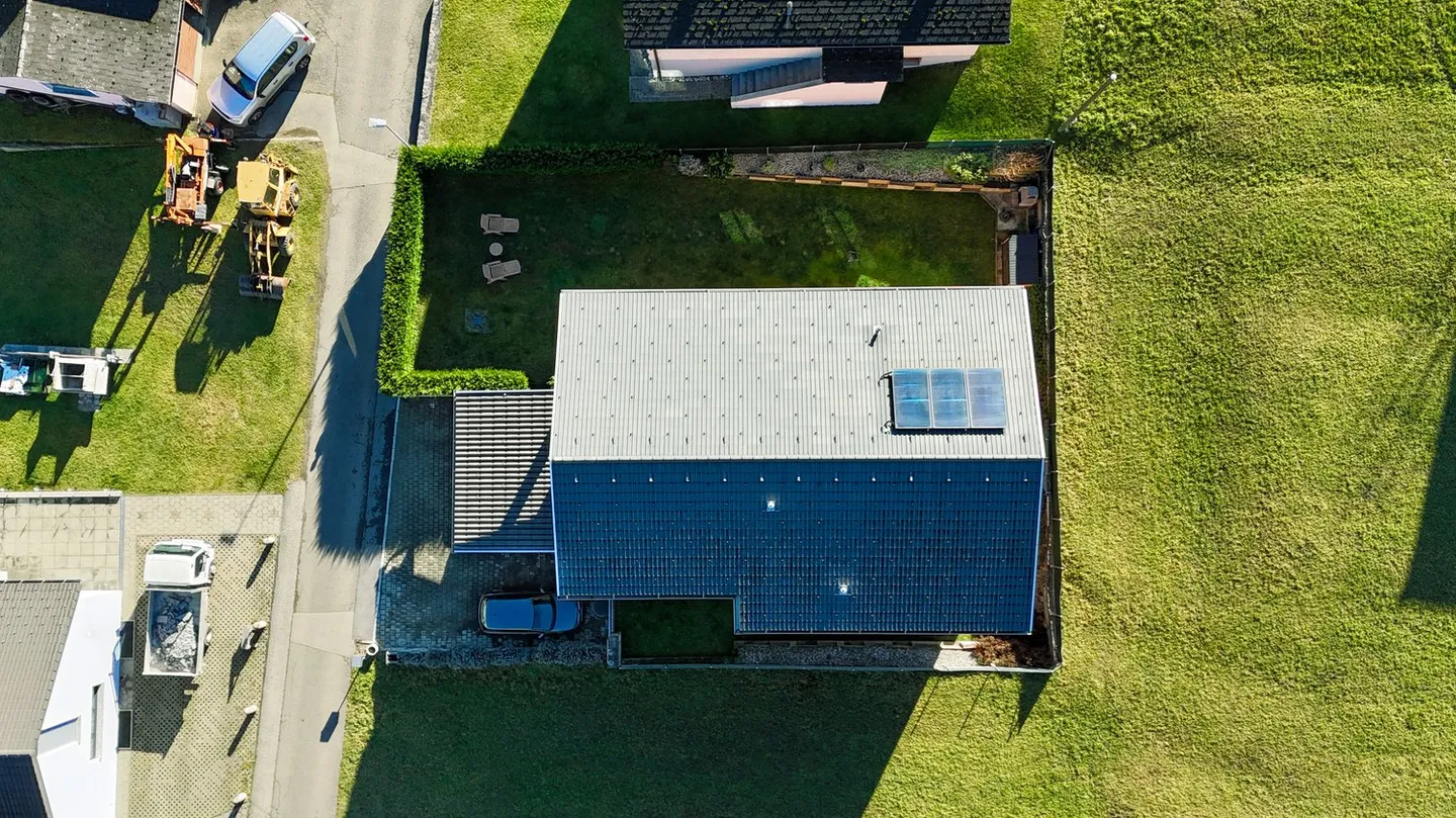 Solide 893 m³ Raumvolumen, Licht und Natur - Foto 6 von 36