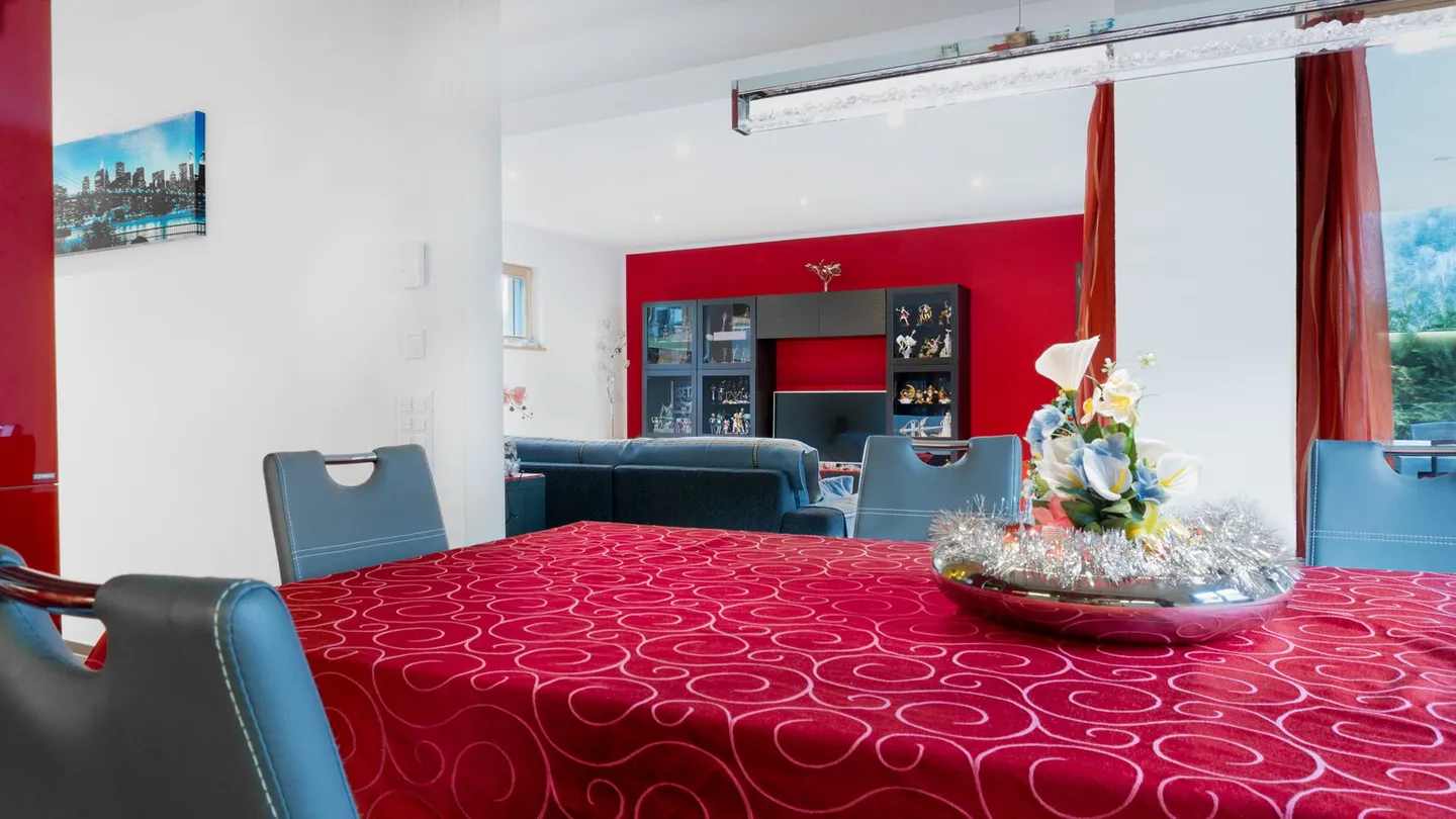 Solide 893 m³ Raumvolumen, Licht und Natur - Foto 18 von 36