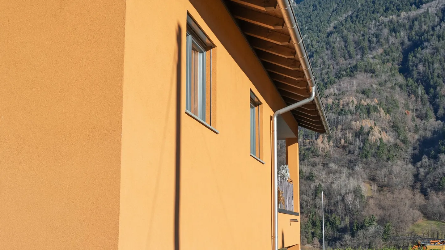 Solide 893 m³ Raumvolumen, Licht und Natur - Foto 12 von 36