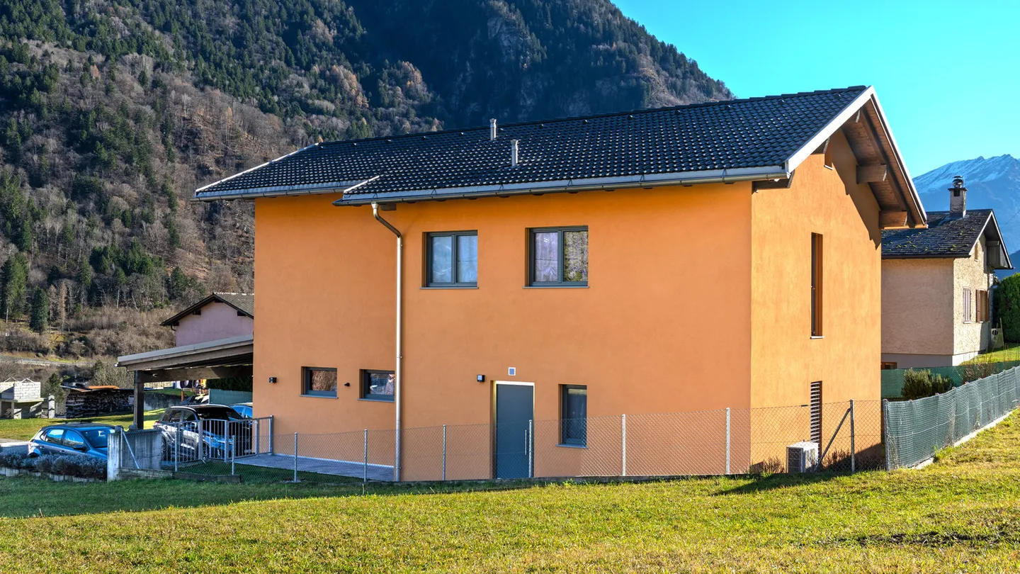 Solide 893 m³ Raumvolumen, Licht und Natur - Foto 14 von 36