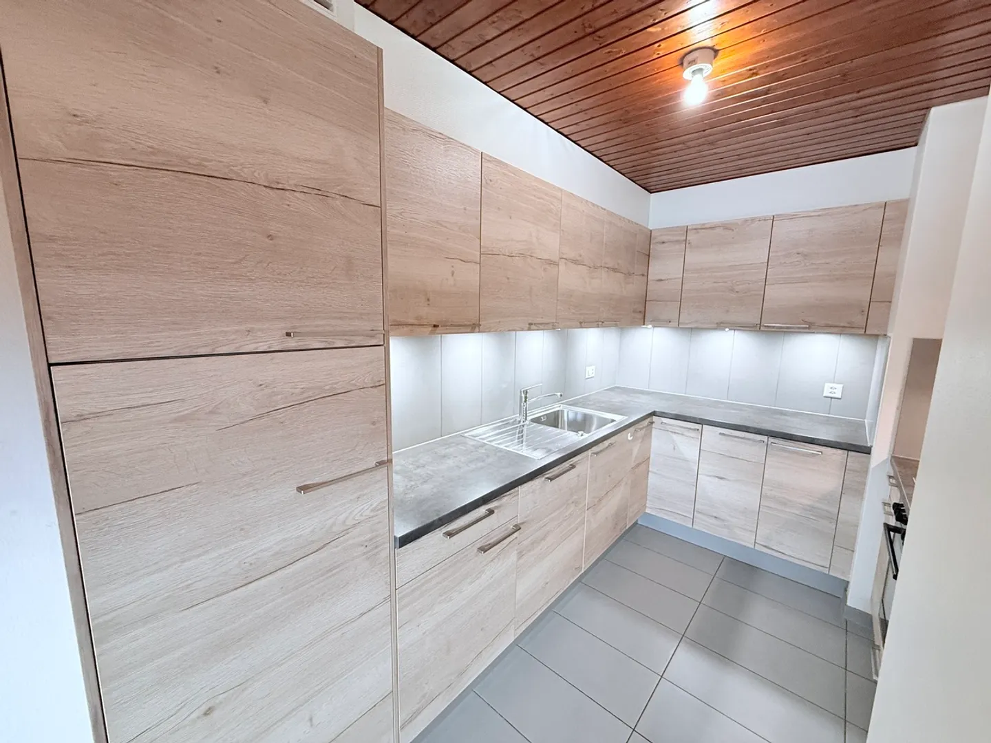 Charmante Wohnung in Bex - Foto 1 von 9