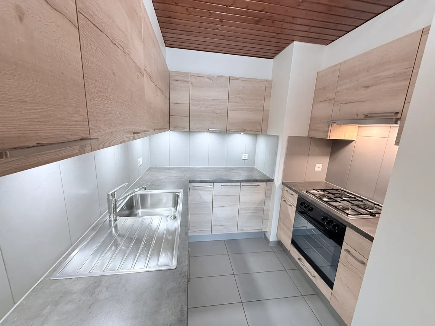Charmante Wohnung in Bex - Foto 3 von 9