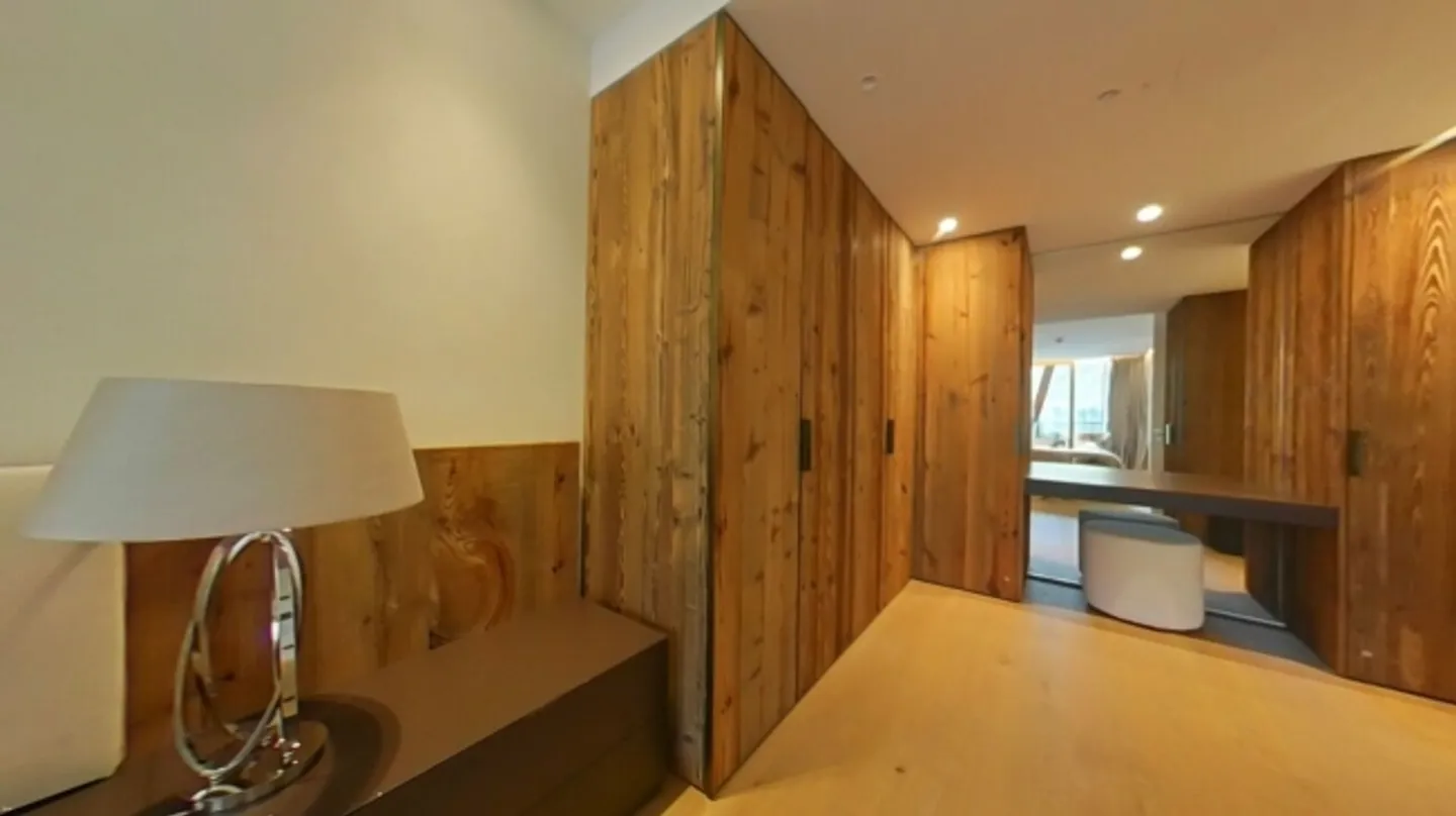 APARTMENT GOTTHARD RESIDENCES - Photo 8 of 9