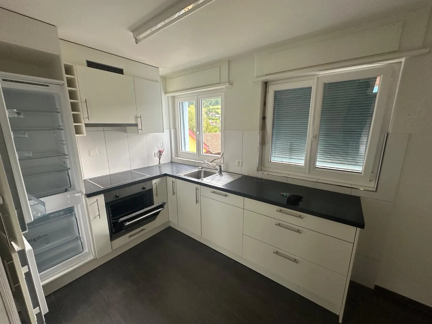 For rent: 4-room apartment with balcony - Pont 10, Malleray - Photo 7 of 8