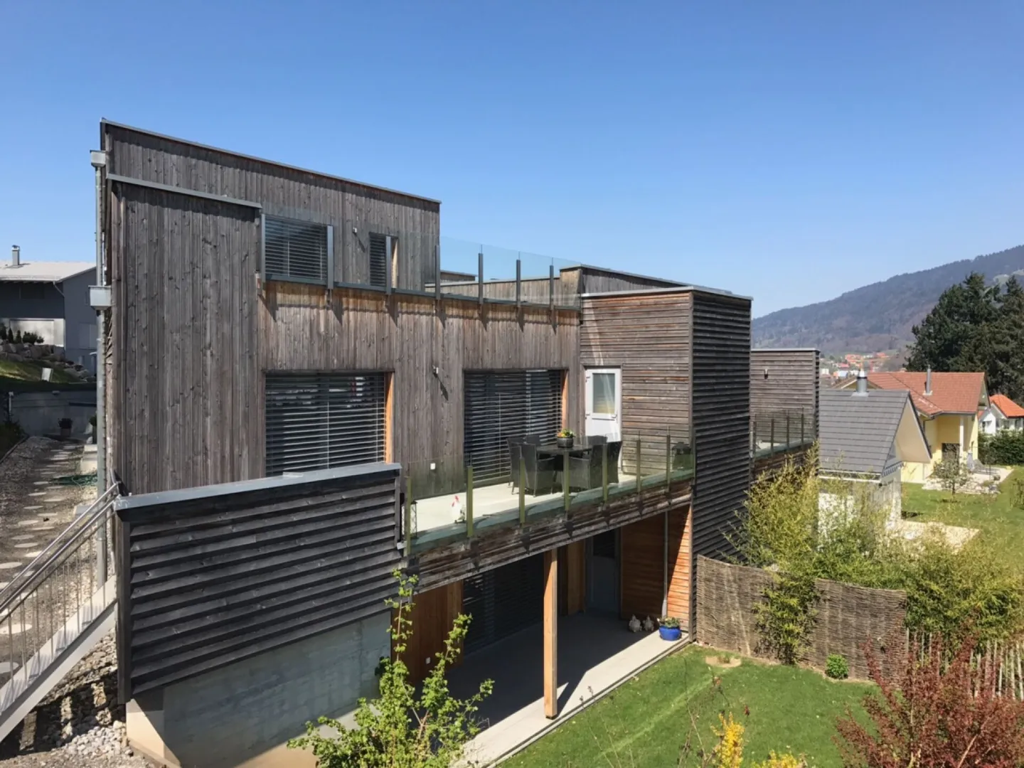 Stunning architect-designed house for sale in Châtel-St-Denis with panoramic view - Photo 12 of 12