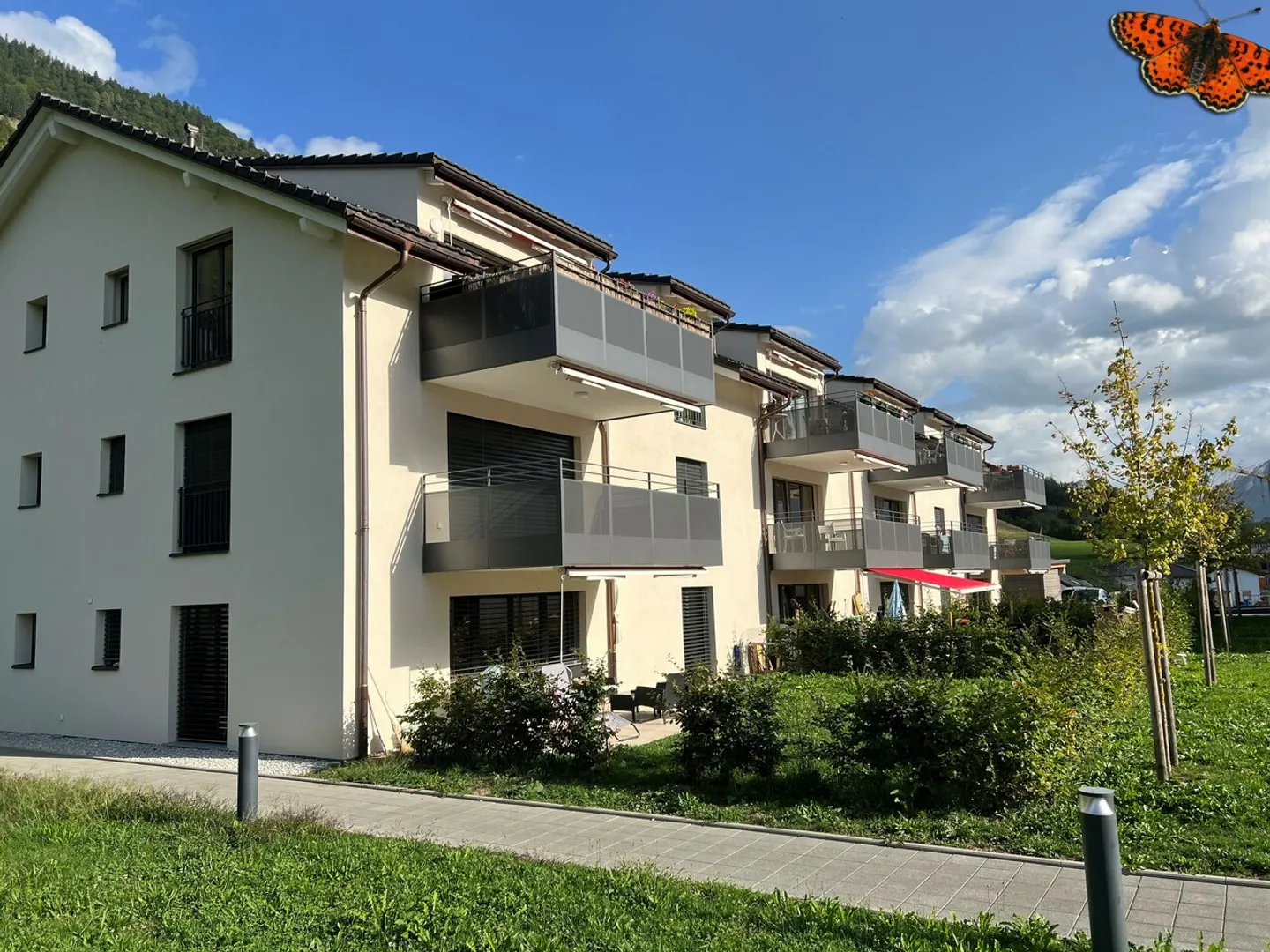 APPARTAMENTO DI 4 LOCALI CON BEL BALCONE! - Foto 2 di 9