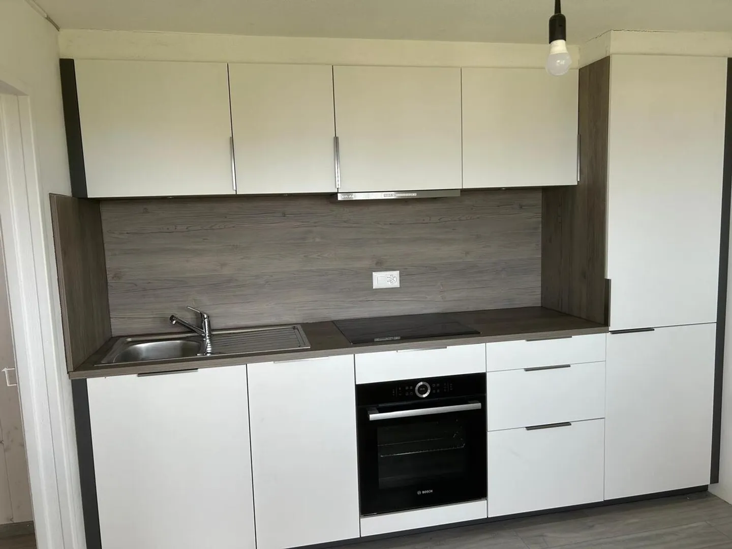 Room for rent in a detached villa on the ground floor. Quiet. - Photo 4 of 6