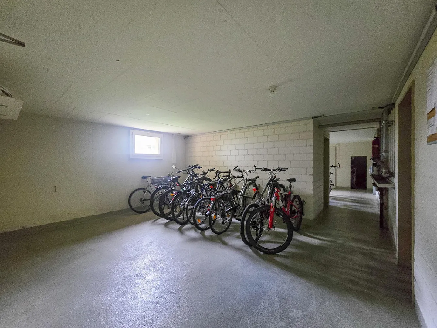 5 Room Apartment - Photo 17 of 28