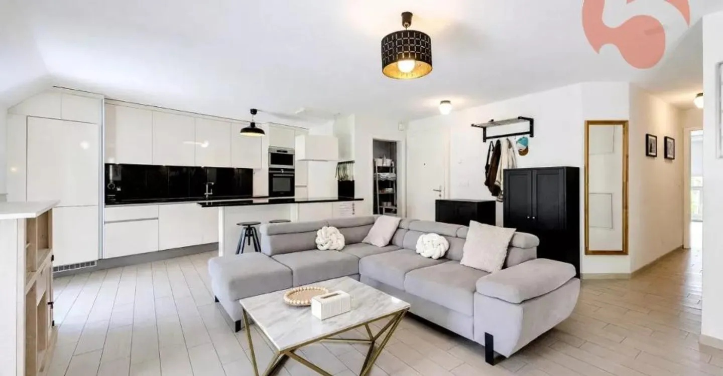 Magnificent 3.5-room apartment of 102.8 m² in a PPE of only 3 units - Photo 5 of 12