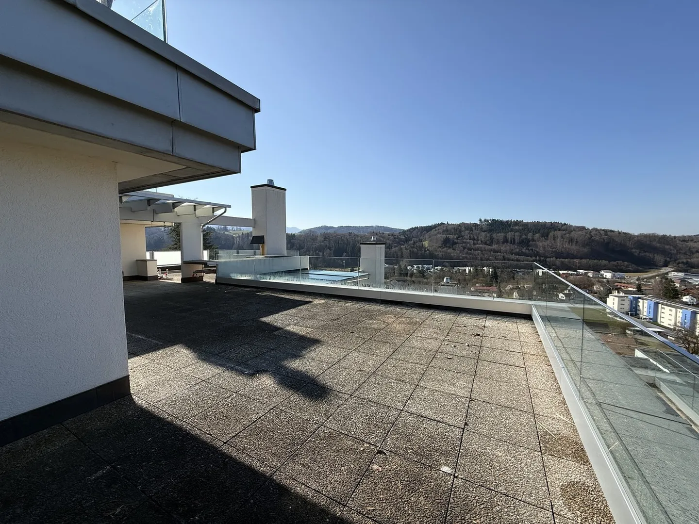 Magnificent terraced house with panoramic view - Photo 2 of 8