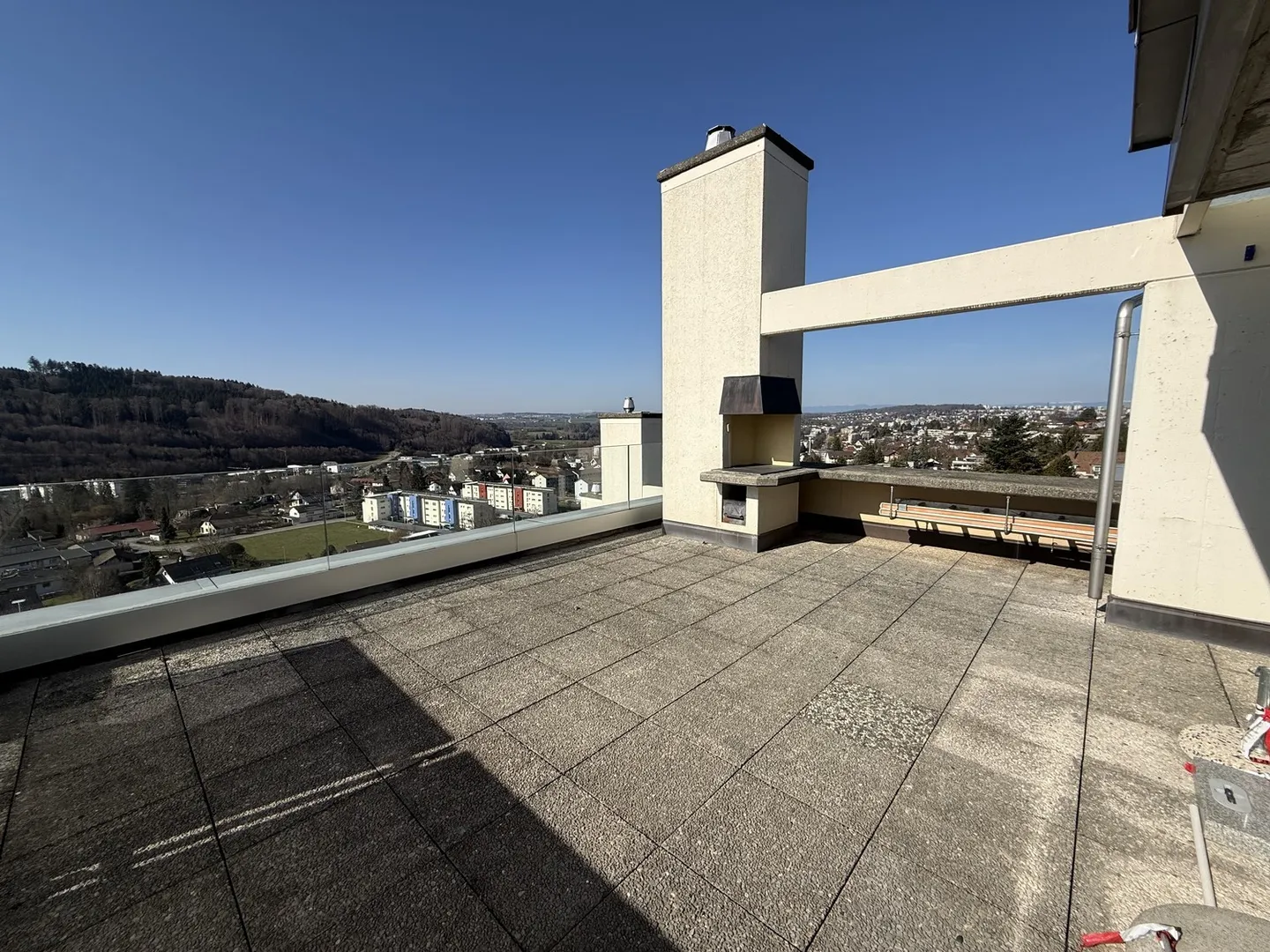 Magnificent terraced house with panoramic view - Photo 7 of 8