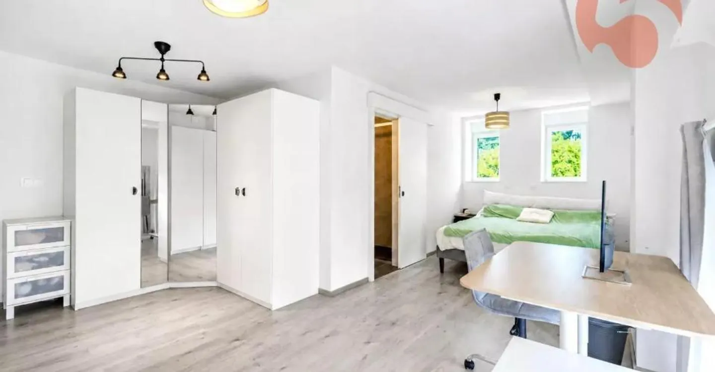 Magnificent 3.5-room apartment of 102.8 m² in a PPE of only 3 units - Photo 7 of 12