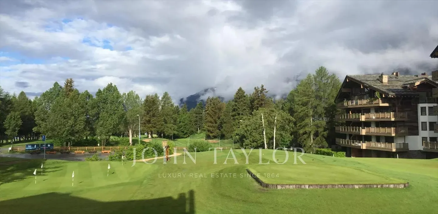 Centre de Crans - Location saisonnière - Photo 2 sur 6