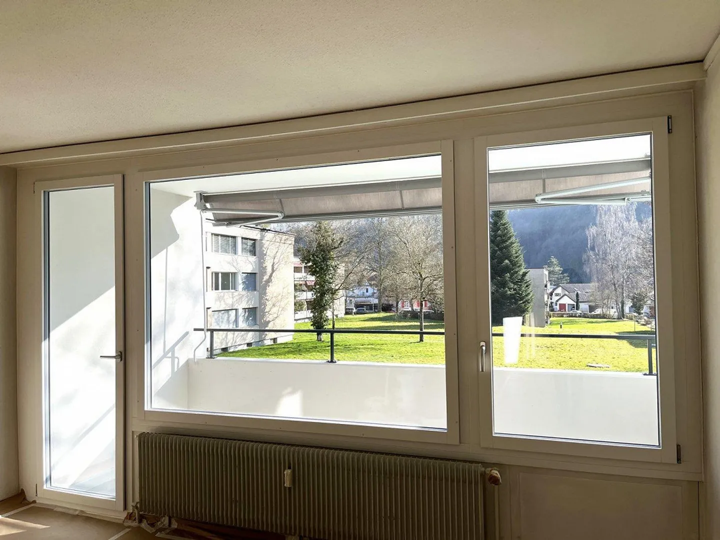 Ampio appartamento di 2,5 stanze con vista! - Foto 2 di 13