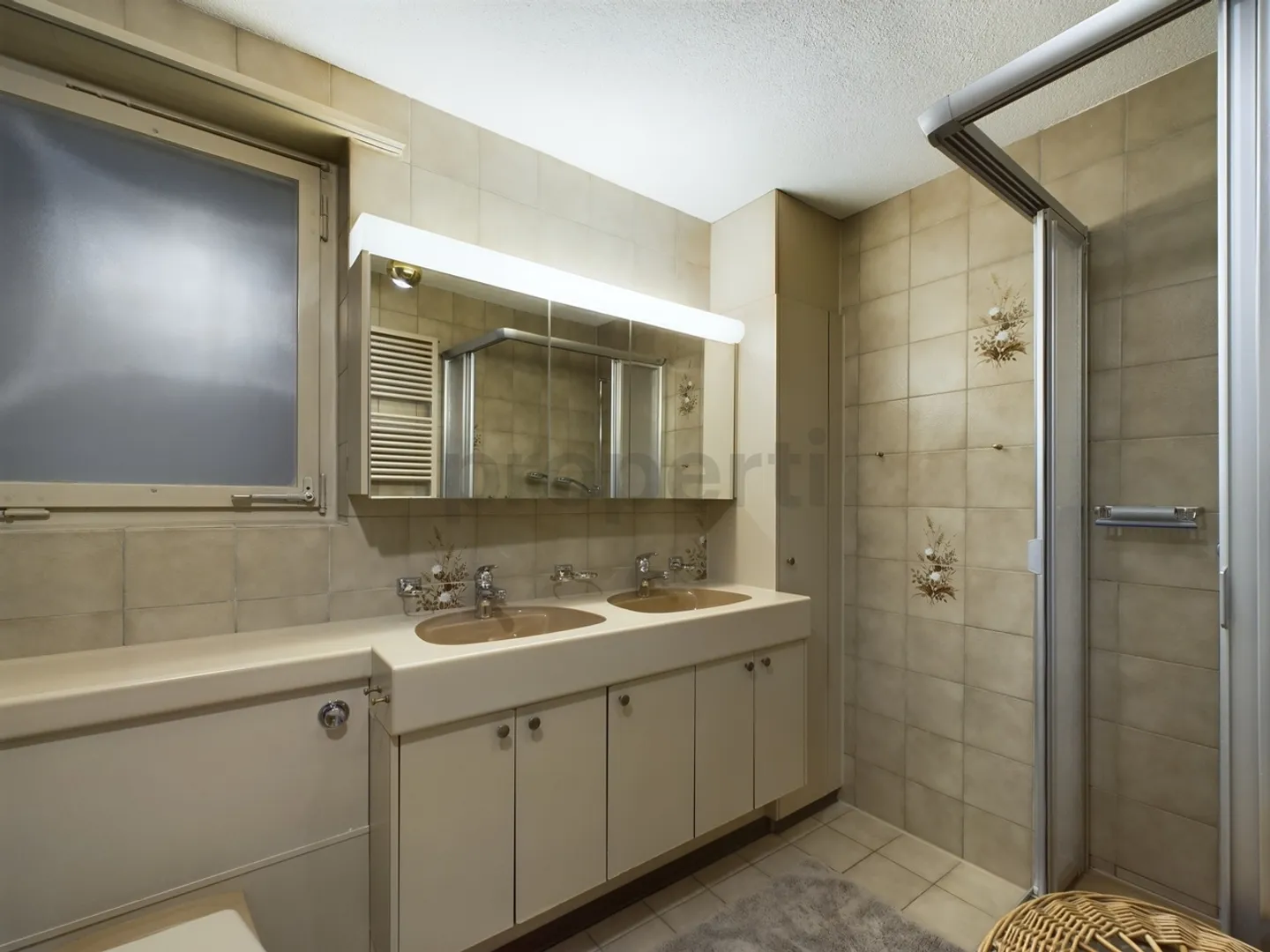 Charming, fully furnished apartment with weekly cleaning and breathtaking view - Photo 9 of 10