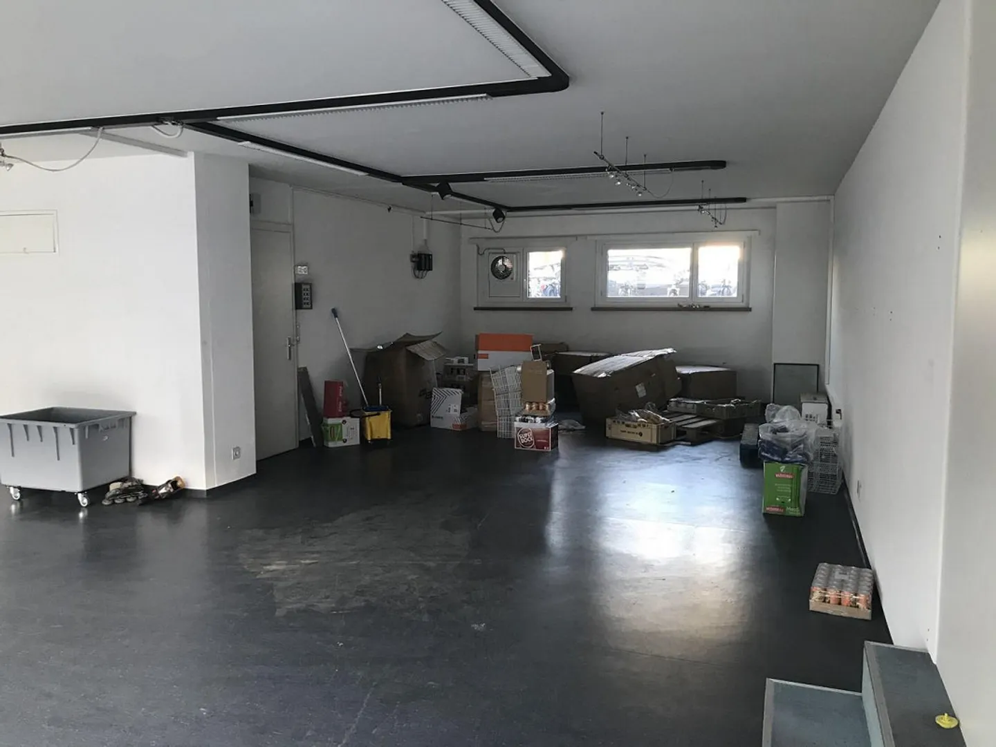 Versatile commercial space in a good location - Photo 3 of 4