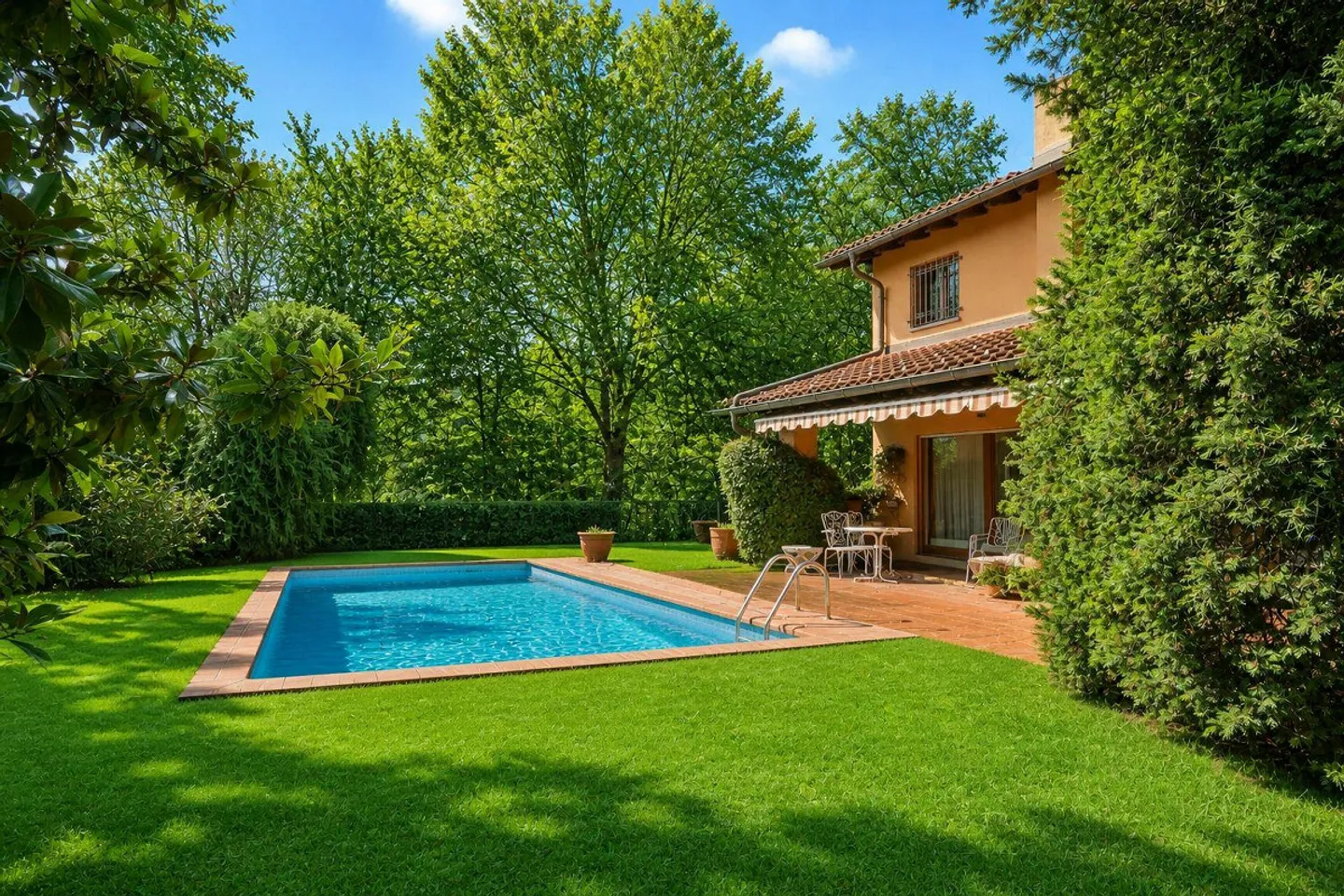 Villa maestosa con piscina in posizione esclusiva - Foto 1 di 17