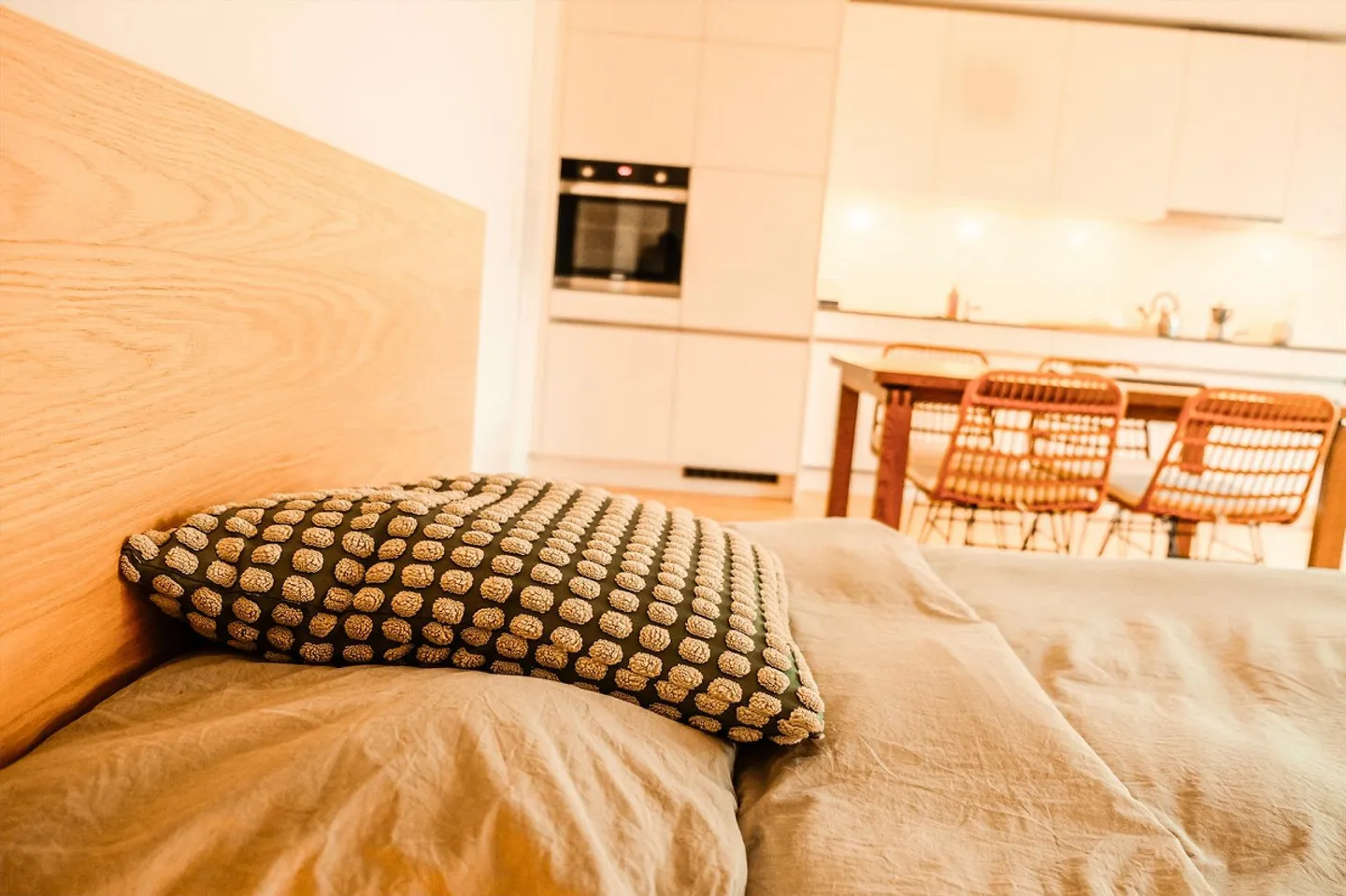 1 ½ Room Apartment with Sunny Balcony - Photo 7 of 18