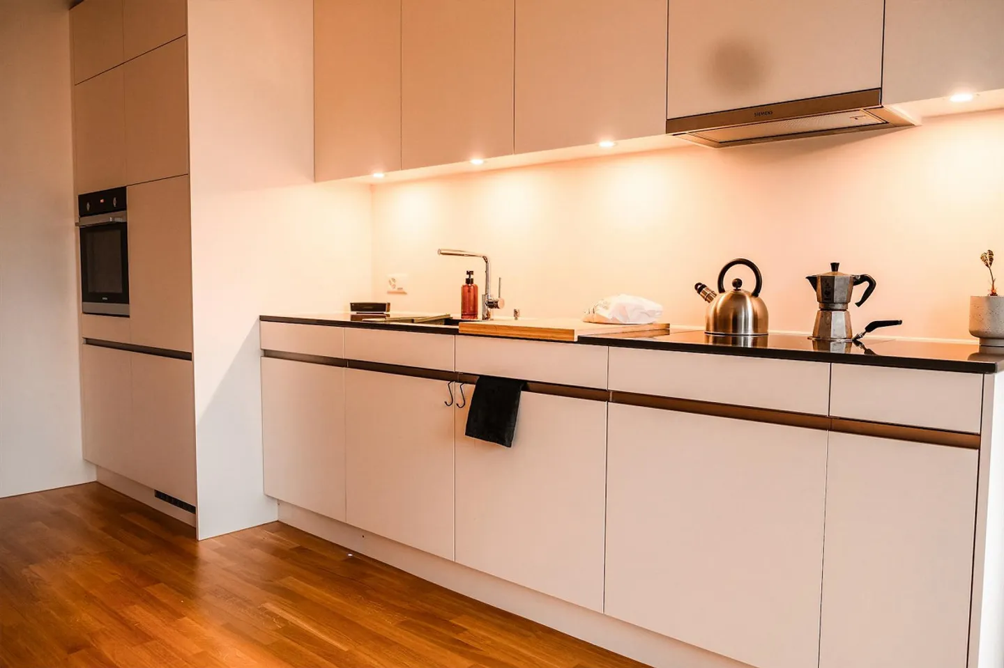 1 ½ Room Apartment with Sunny Balcony - Photo 10 of 18