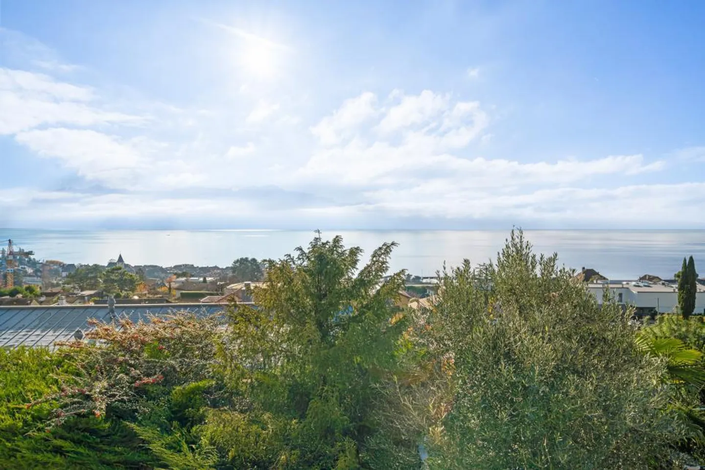 VUE PANORAMIQUE ET ABSOLUE PAIX À LUTRY! - Photo 2 sur 4