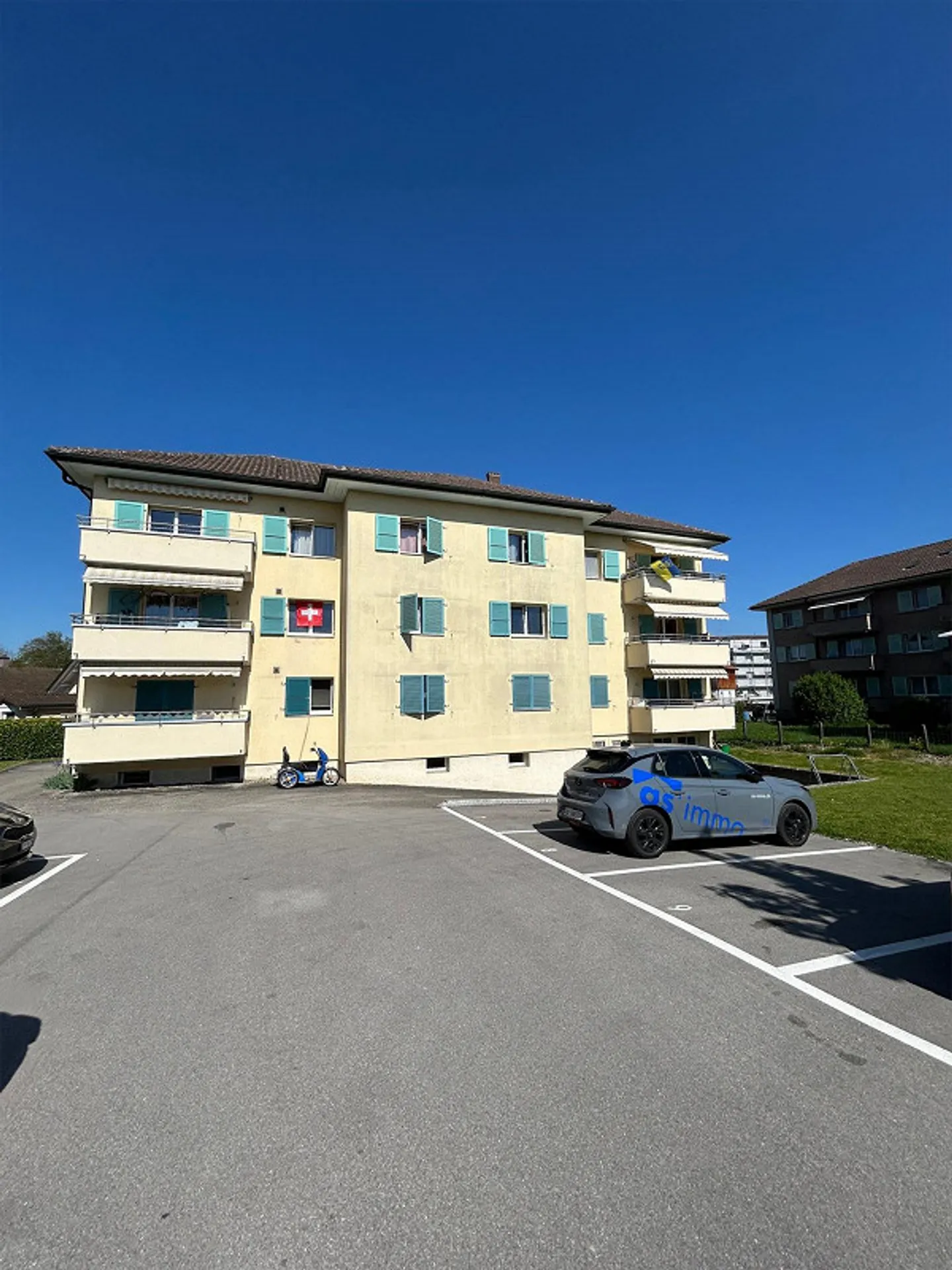 Platz de parc extérieures à louer - Foto 2 von 2