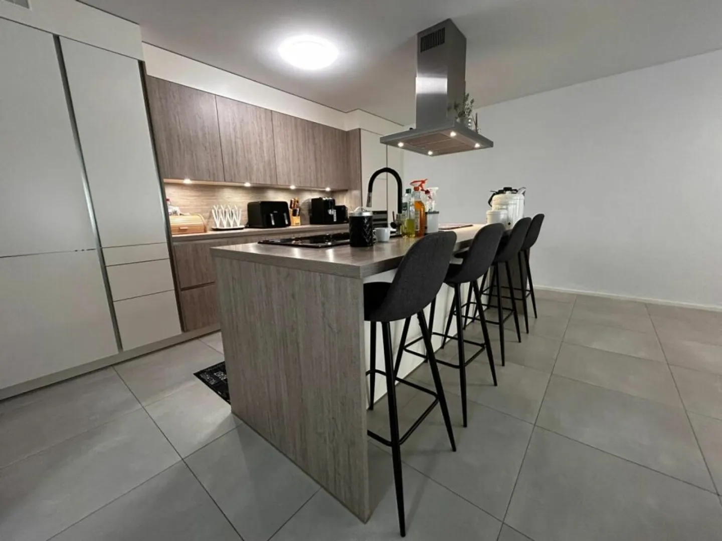 Modern 5-Room Villa in Villarsiviriaux - Photo 1 of 27