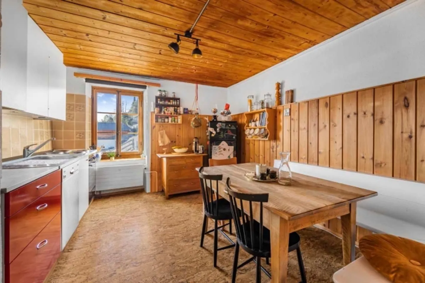 MAISON DE VACANCES IDYLLIQUE AVEC ÉTABLE ET VUE ALPINE - Photo 1 sur 7