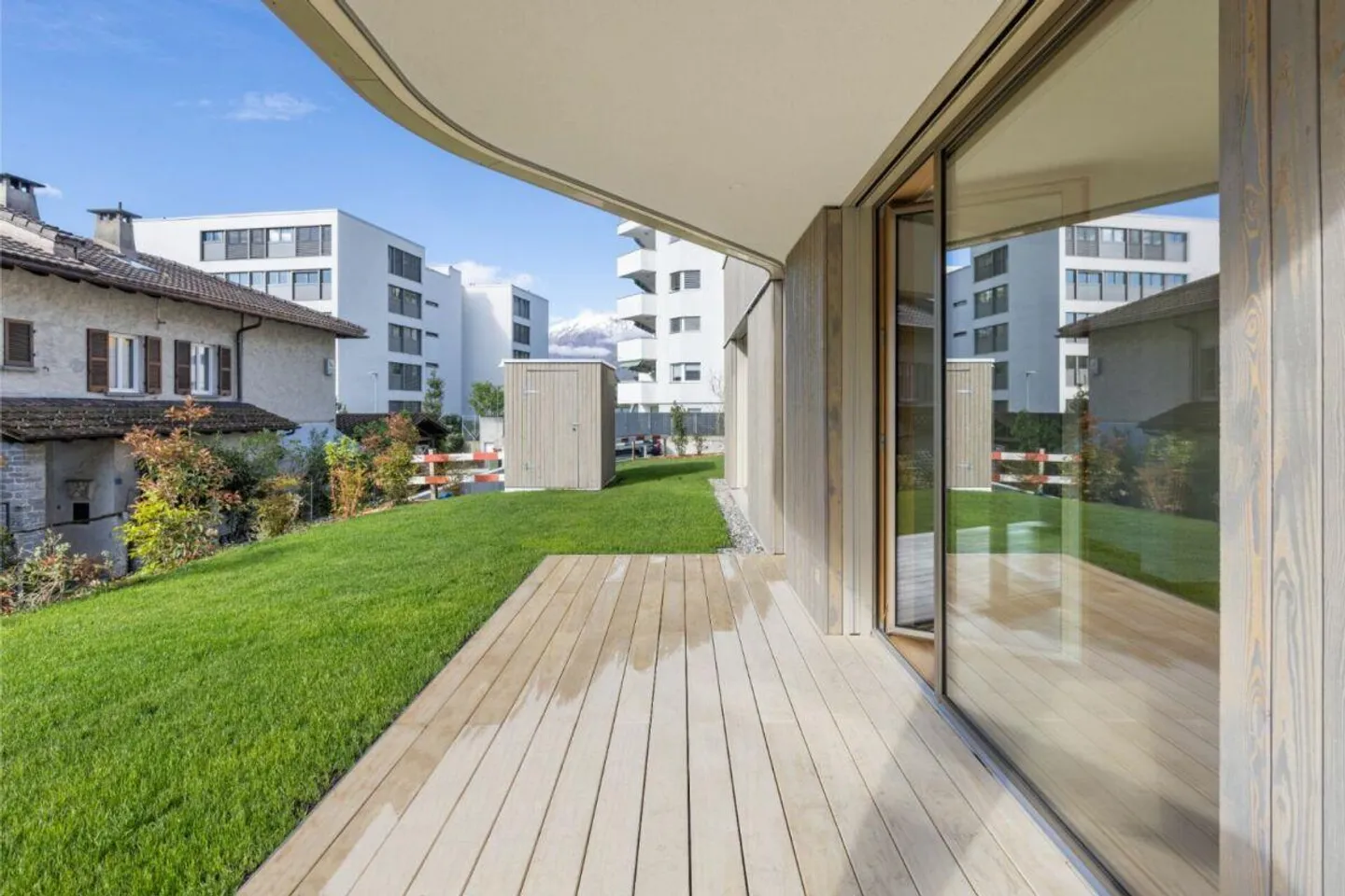 MINUSIO - Cozy Minergie Apartment with Private Garden - Photo 13 of 18