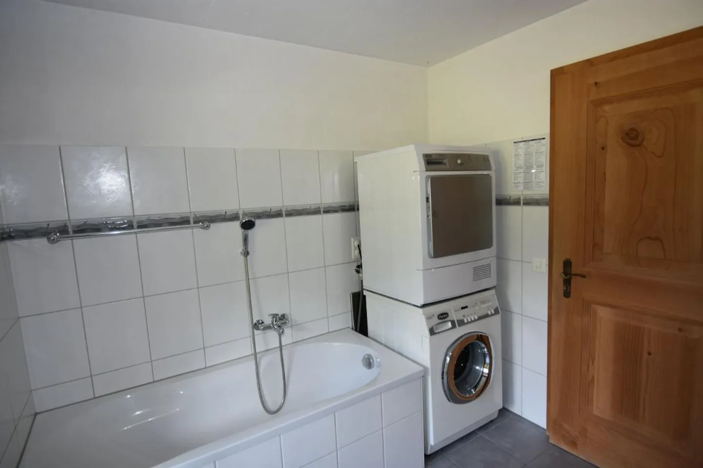 4.5 Room Apartment - Photo 5 of 5