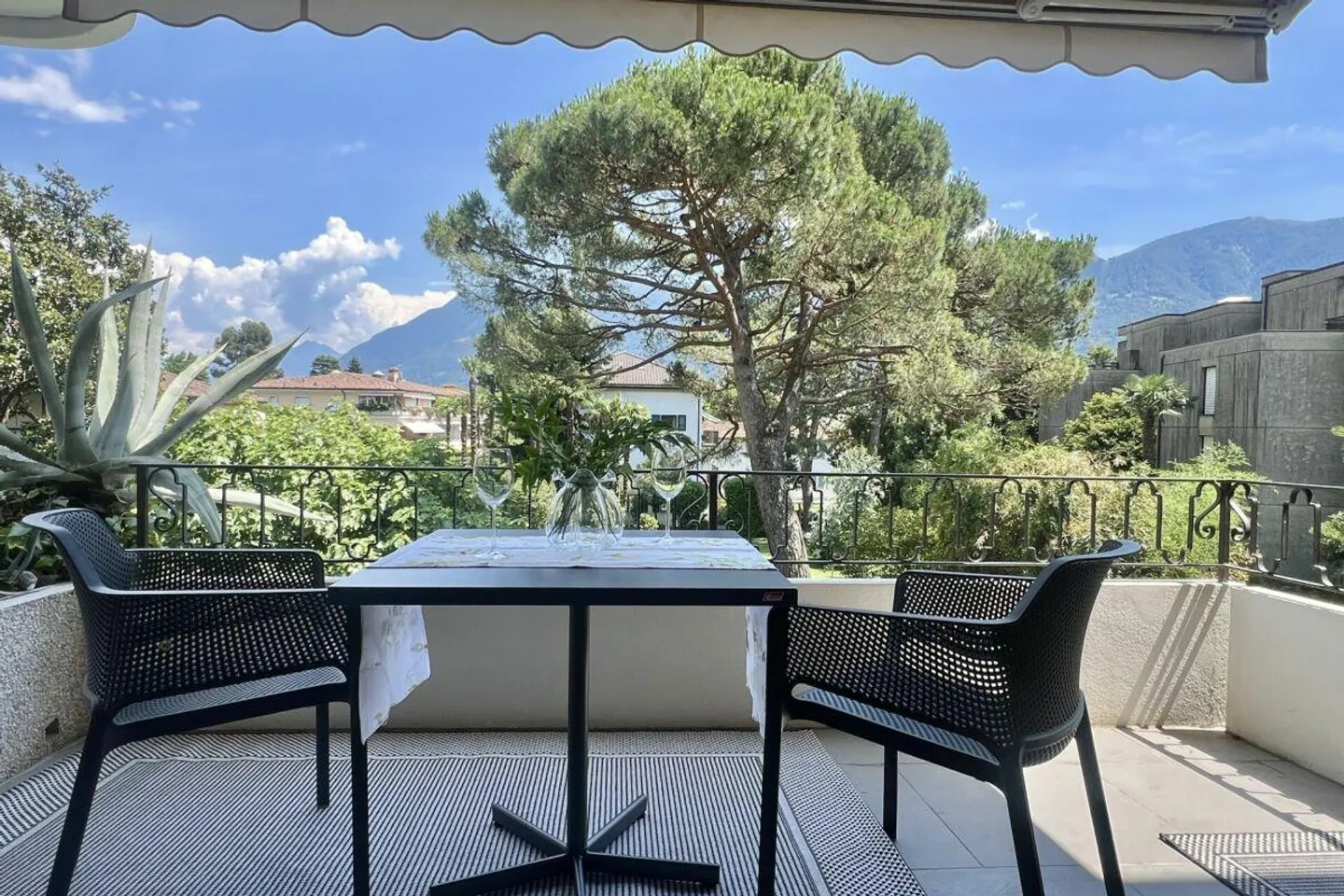 Cercasi inquilino part-time per elegante appartamento vacanze ad Ascona - Foto 1 di 25