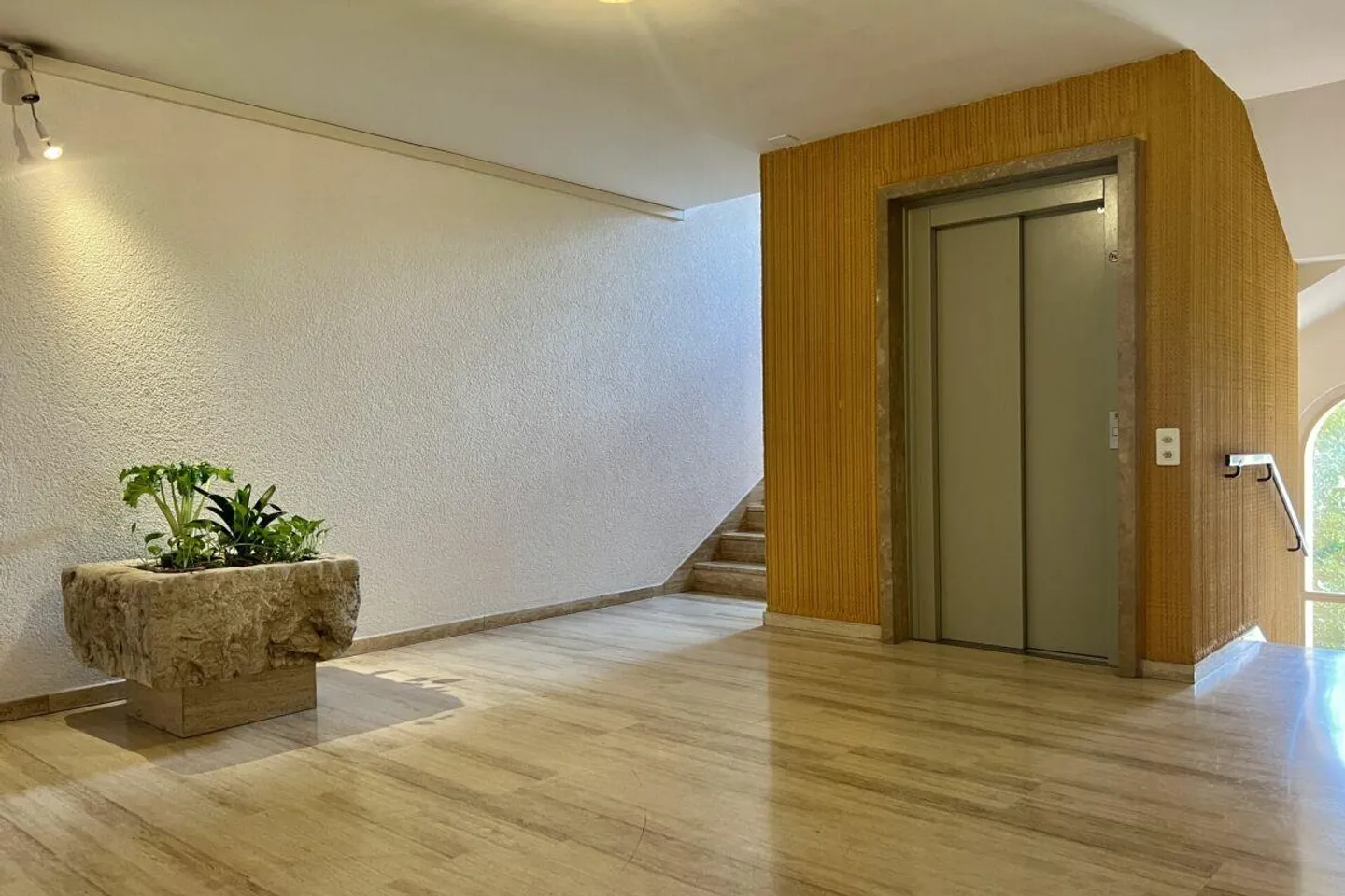 Cercasi inquilino part-time per elegante appartamento vacanze ad Ascona - Foto 20 di 25