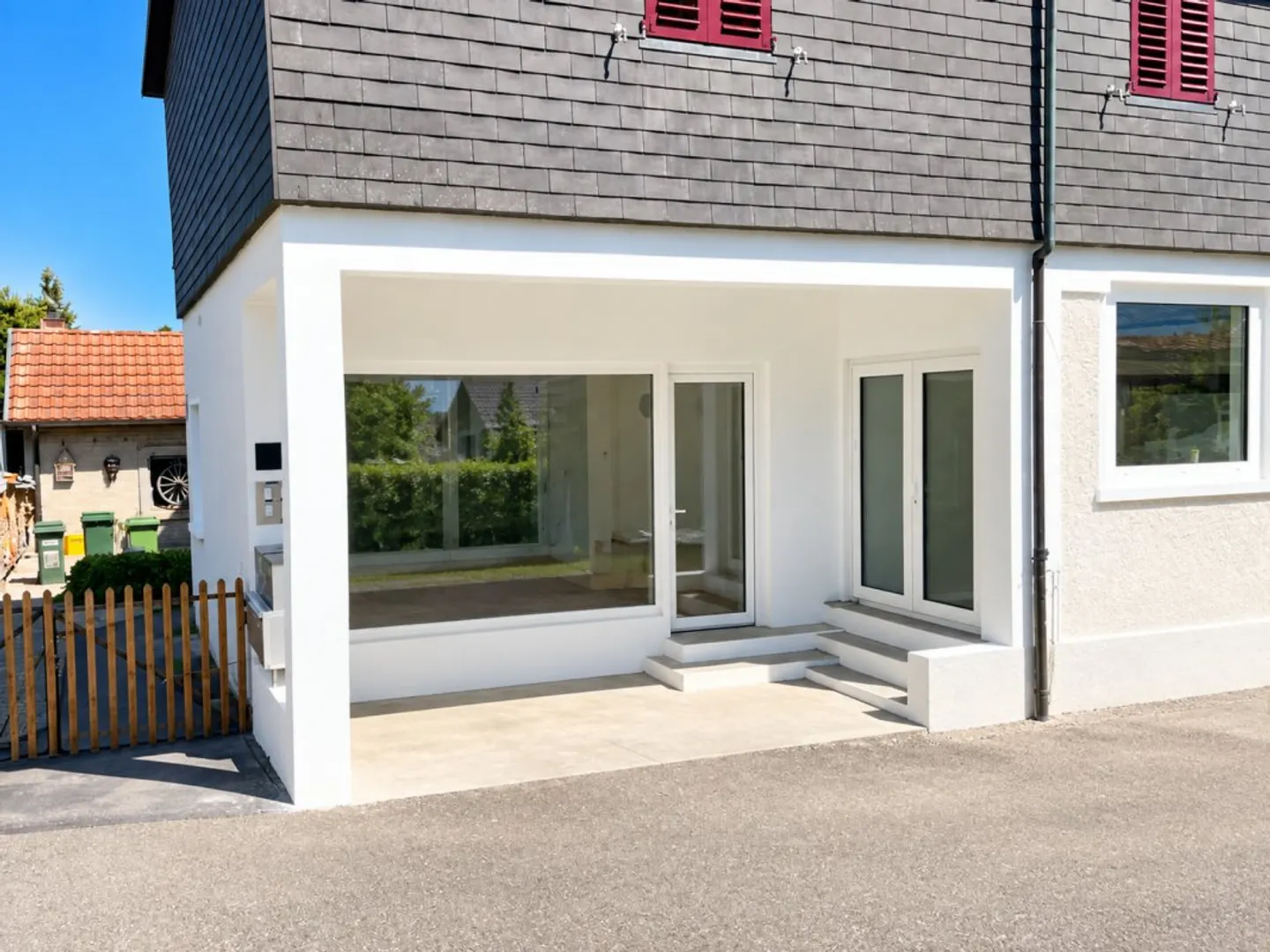 Modern Commercial Space in Langendorf - Photo 9 of 11